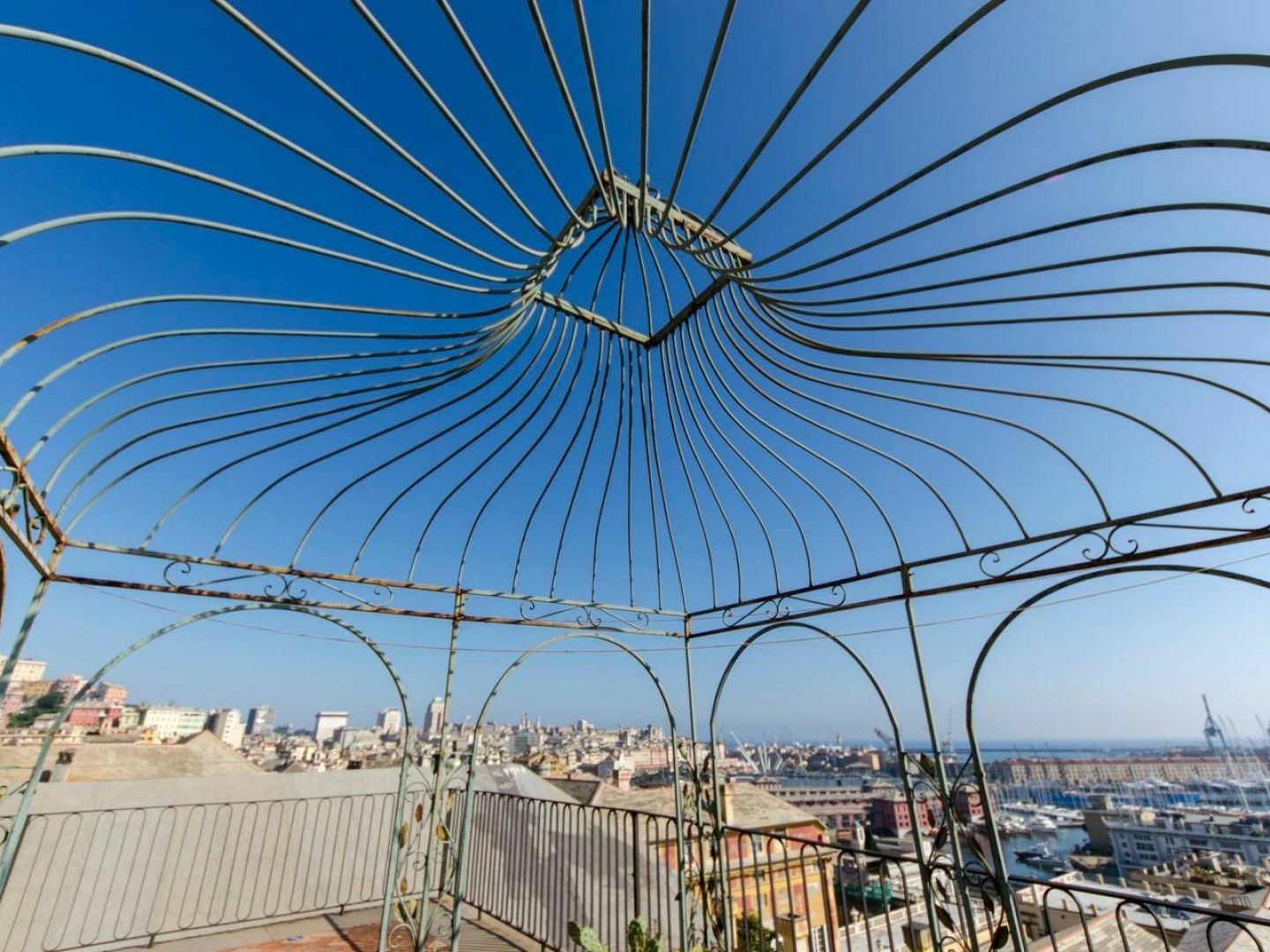 Joivy Sunny Apartment With Panoramic Terrace And Stunning View Genoa Luaran gambar