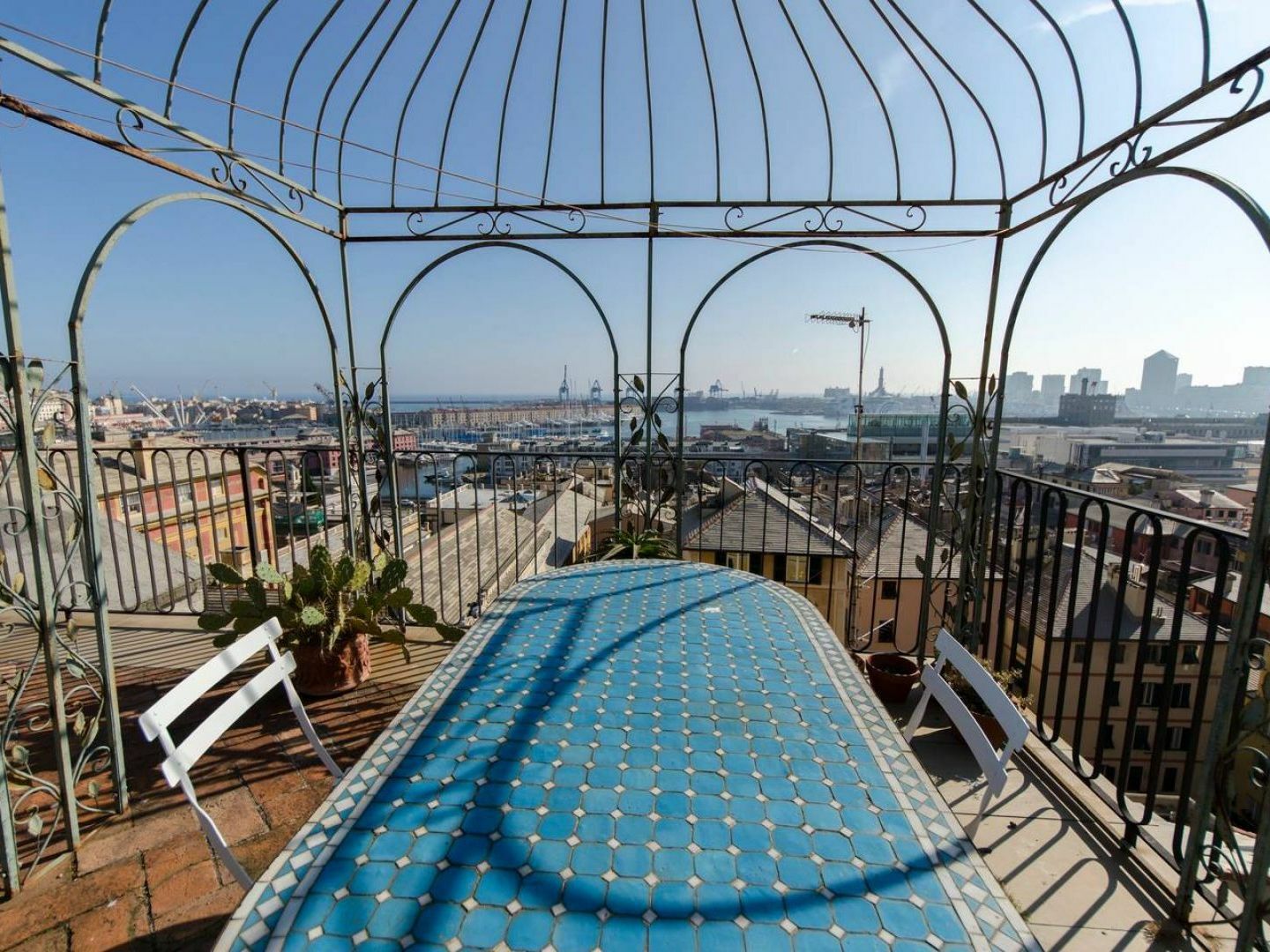 Joivy Sunny Apartment With Panoramic Terrace And Stunning View Genoa Luaran gambar